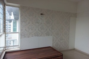 Room in 2 BHK Apartment at Runwal The Orchard Residency, Ghatkopar West – for Sale