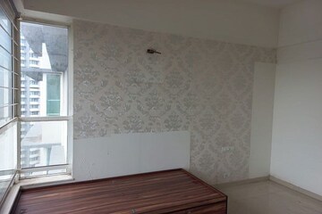 Room in 2 BHK Apartment at Runwal The Orchard Residency, Ghatkopar West – for Sale