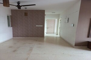 Room in 2 BHK Apartment at Runwal The Orchard Residency, Ghatkopar West – for Sale