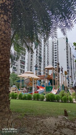 3.5 BHK + Servant Room Apartment For Sale in Omaxe R2
