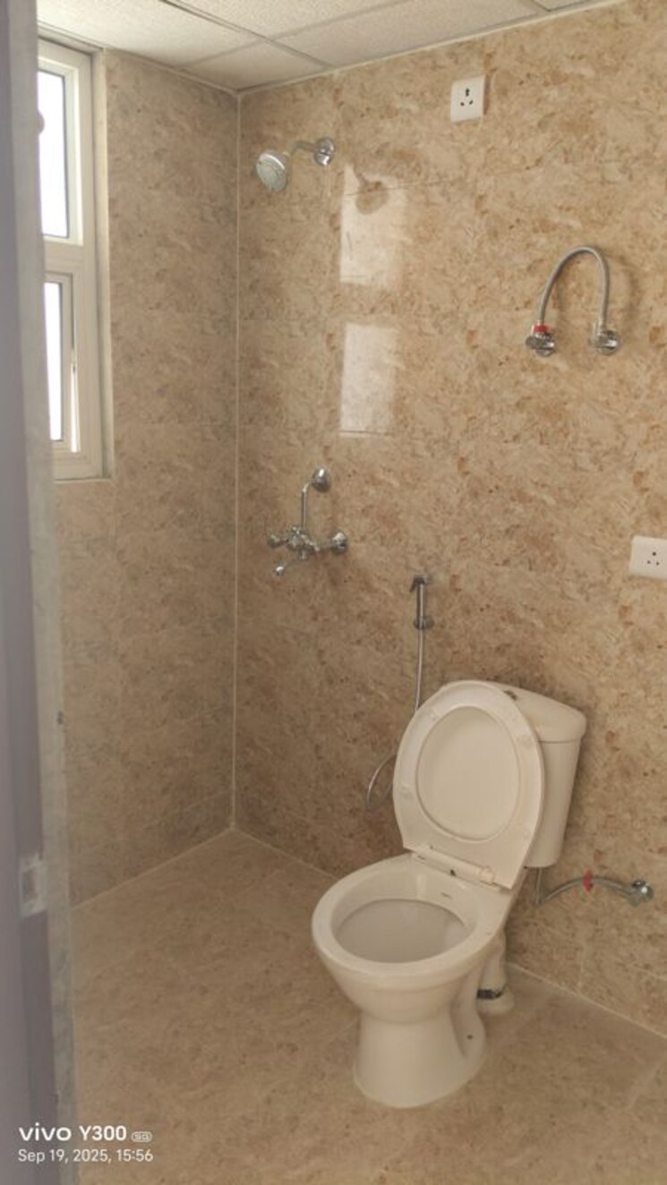 Bathroom, omaxe-r2 3.5 Bedroom 1775 Sq.Ft. Apartment In Gomti Nagar Lucknow 9838046