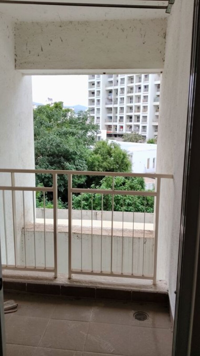 Balcony, godrej-horizon 3 Bedroom 1217 Sq.Ft. Apartment In Mohammadwadi Pune 9838048