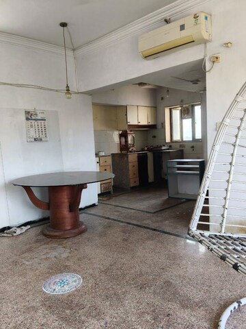 Parking in 1 BHK Apartment at Aarey Colony – for Rent