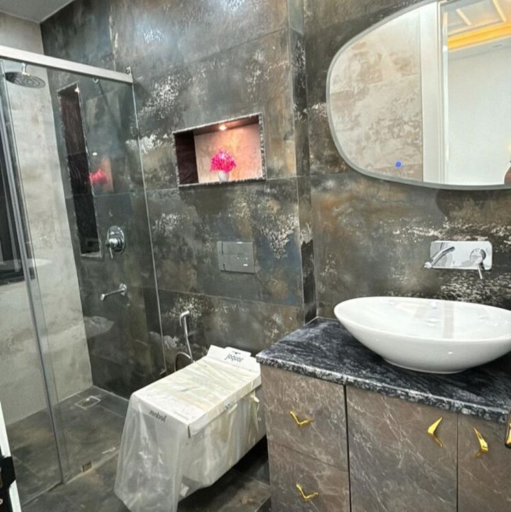 Bathroom, mira road east 3 Bedroom 900 Sq.Ft. Builder Floor In Mira Road East Thane 9838302