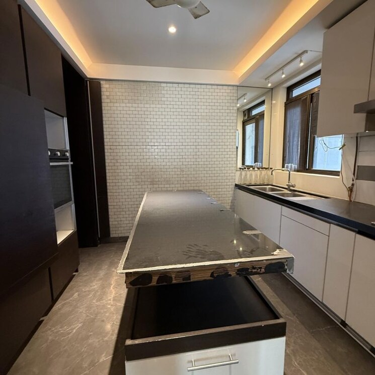 Kitchen, lodha-trump-tower 4 Bedroom 1600 Sq.Ft. Apartment In Kamala Mill Mumbai 9838313