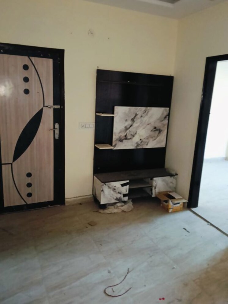 Room, kamalpur 2.5 Bedroom 1412 Sq.Ft. Builder Floor In Kamalpur Delhi 9837855