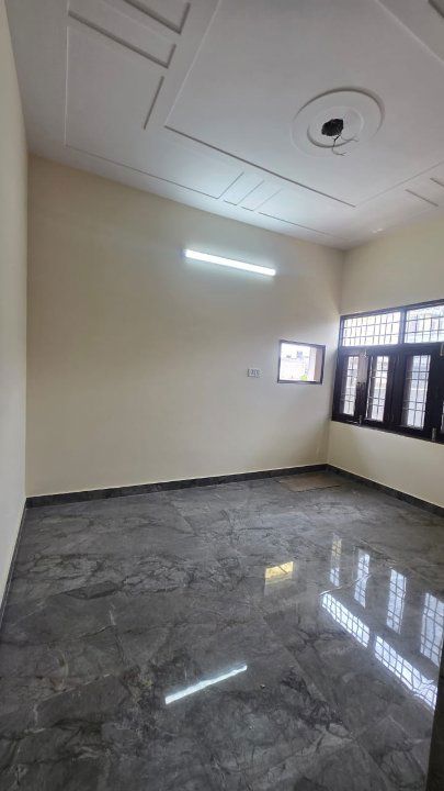 2 BHK + Study Room 1000 Sq.Ft. Builder Floor in Apex Anuradha Apartments