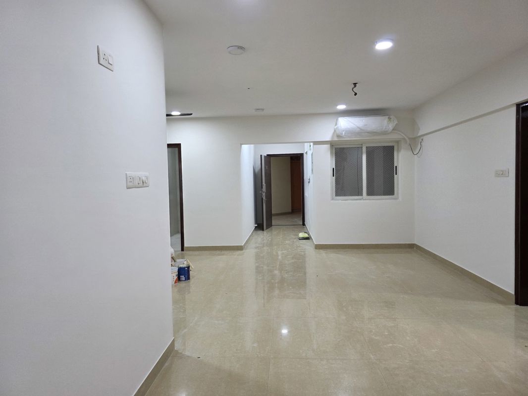 3.5 BHK + Servant Room Apartment For Rent in Lokhandwala Whispering Palms XXclusives