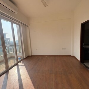 Room in 3 BHK Apartment at Adani Samsara, Sector 60 – for Rent