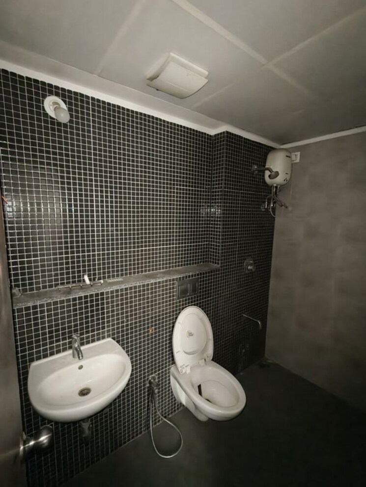 Bathroom, lodha-palava-downtown 3 Bedroom 940 Sq.Ft. Apartment In Dombivli East Thane 9838425