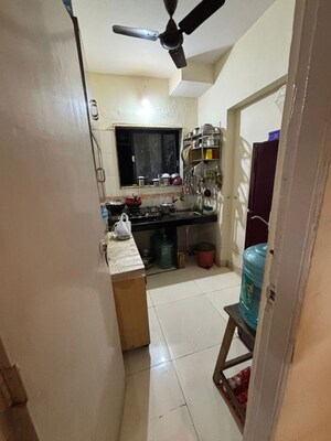 Master Bedroom in 1 BHK Apartment at Summit Apartment, Goregaon East – for Rent