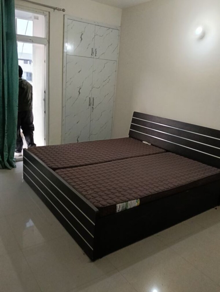 Bedroom, gomti nagar 3.5 Bedroom 2100 Sq.Ft. Apartment In Gomti Nagar Lucknow 9838508