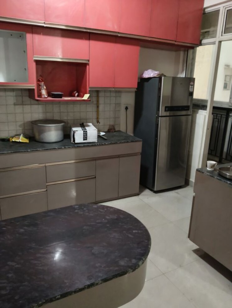 Kitchen, gomti nagar 3.5 Bedroom 2100 Sq.Ft. Apartment In Gomti Nagar Lucknow 9838508