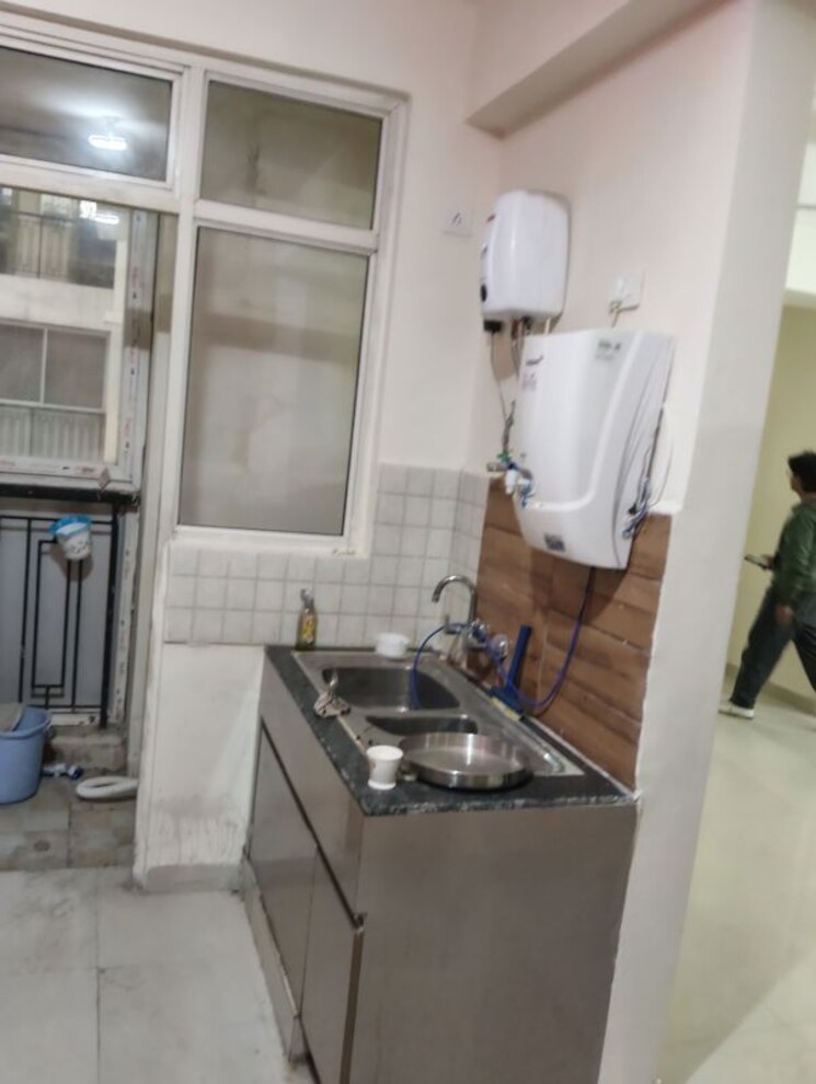 Master Bedroom, gomti nagar 3.5 Bedroom 2100 Sq.Ft. Apartment In Gomti Nagar Lucknow 9838508