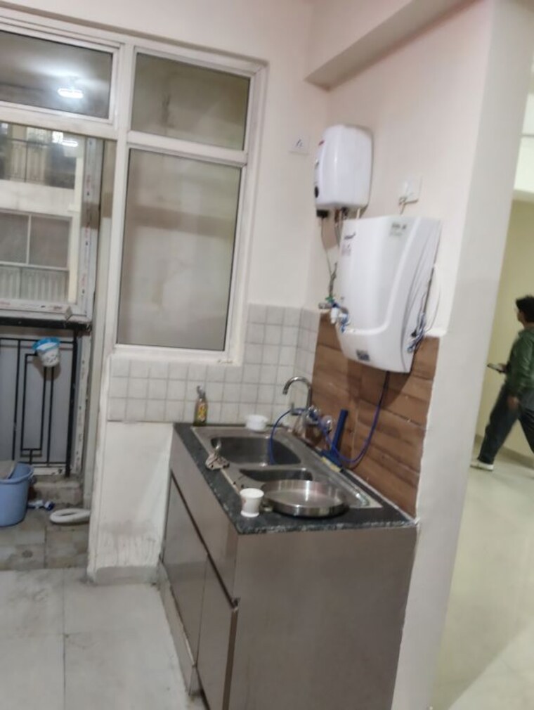 Master Bedroom, gomti nagar 3.5 Bedroom 2100 Sq.Ft. Apartment In Gomti Nagar Lucknow 9838508