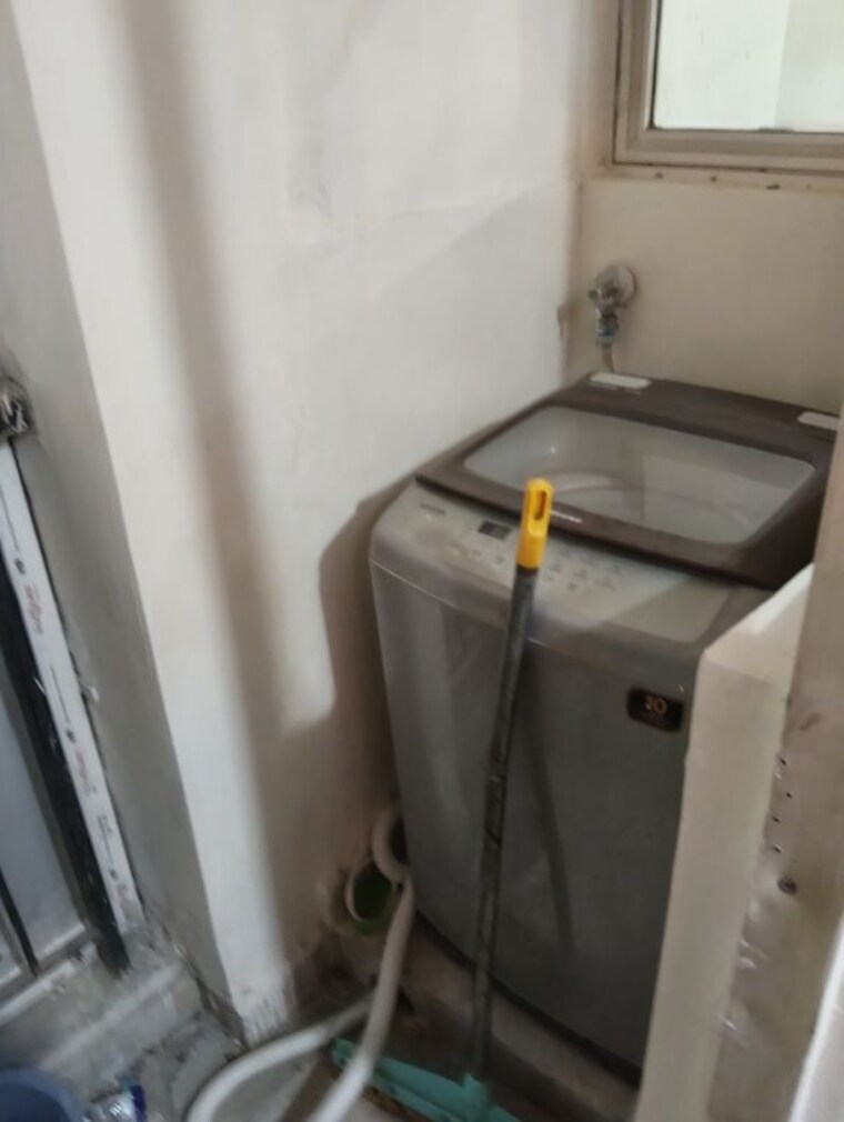 undefined, gomti nagar 3.5 Bedroom 2100 Sq.Ft. Apartment In Gomti Nagar Lucknow 9838508