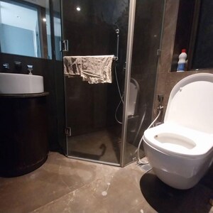Bathroom in 4 BHK Apartment at Lodha Trump Tower, Kamala Mill – for Rent