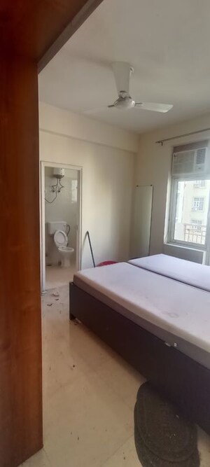 2 BHK Apartment For Rent in Shree Vardhman Mantra, Sector 67