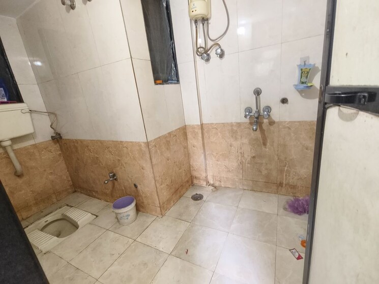 Bathroom, utsav-plaza 1 Bedroom 735 Sq.Ft. Apartment In Vasai East Palghar 9838493
