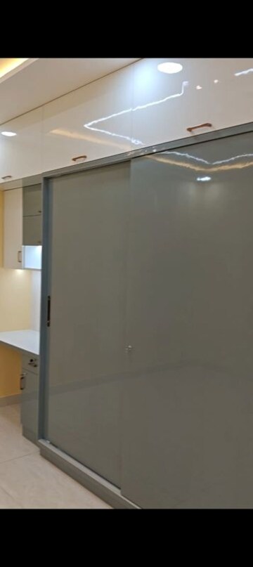 Room in 3 BHK Apartment at Prestige Beverly Hills, Kokapet – for Rent