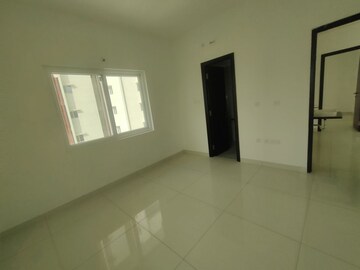 Room in 3 BHK Apartment at Aparna Zenon, Puppalaguda – for Sale