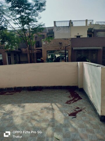 Balcony in 2.5 BHK Villa at Supertech Czar Villa, Omicron I Greater Noida – for Rent