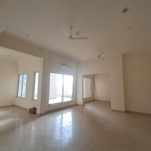 Room in 4 BHK Apartment at Indiabulls Sky Forest, Dighe Nagar – for Rent