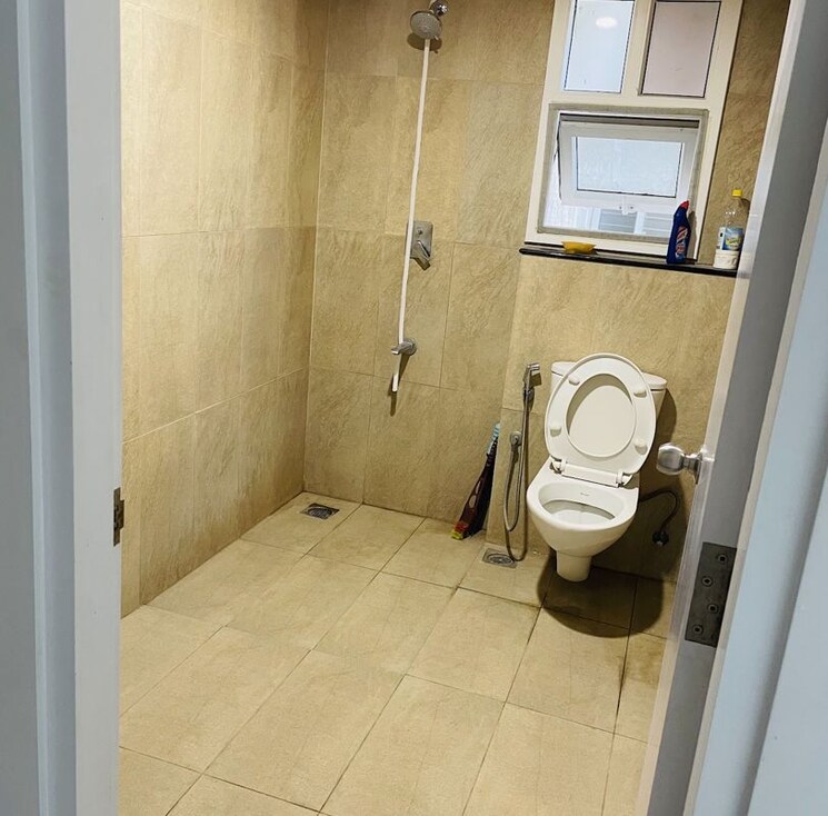 Bathroom, prestige-high-fields-gachibowli 3.5 Bedroom 1950 Sq.Ft. Apartment In Gachibowli Hyderabad 9838616