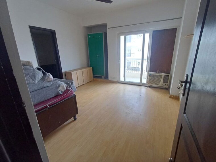 Room, supertech-cape-town 3 Bedroom 1295 Sq.Ft. Apartment In Sector 74 Noida 9838707