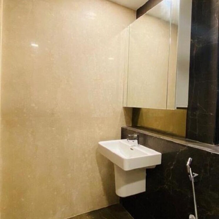 Bathroom, lodha-the-park-tower-6 3 Bedroom 1096 Sq.Ft. Apartment In Kamala Mill Mumbai 9838711