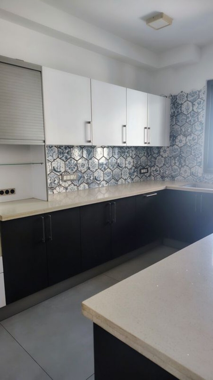 Kitchen, ss-southend-floors 4 Bedroom 1950 Sq.Ft. Builder Floor In South City 2 Gurgaon 9838715