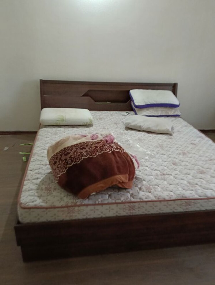 Bedroom, paarth-aadyant 3.5 Bedroom 2050 Sq.Ft. Apartment In Gomti Nagar Lucknow 9838716