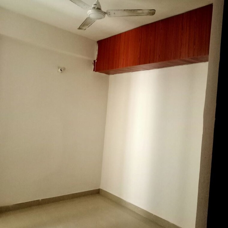 Room, supertech-cape-town 2 Bedroom 1150 Sq.Ft. Apartment In Sector 74 Noida 9838717
