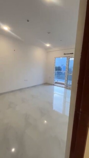 Room in 4 BHK Villa at Sector 12 Greater Noida – for Sale