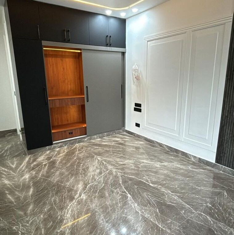 Room, mira road east 3 Bedroom 2140 Sq.Ft. Builder Floor In Mira Road East Thane 9838745