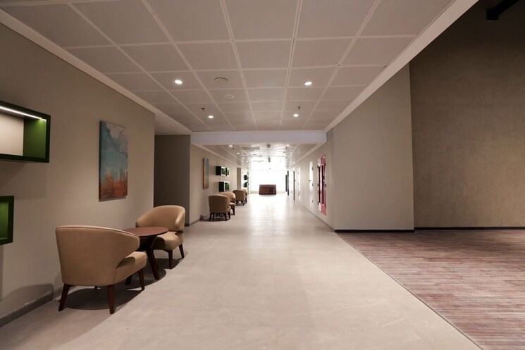  Parking, lokhandwala-harmony 4 Bedroom 2800 Sq.Ft. Apartment In Worli Mumbai 9838752