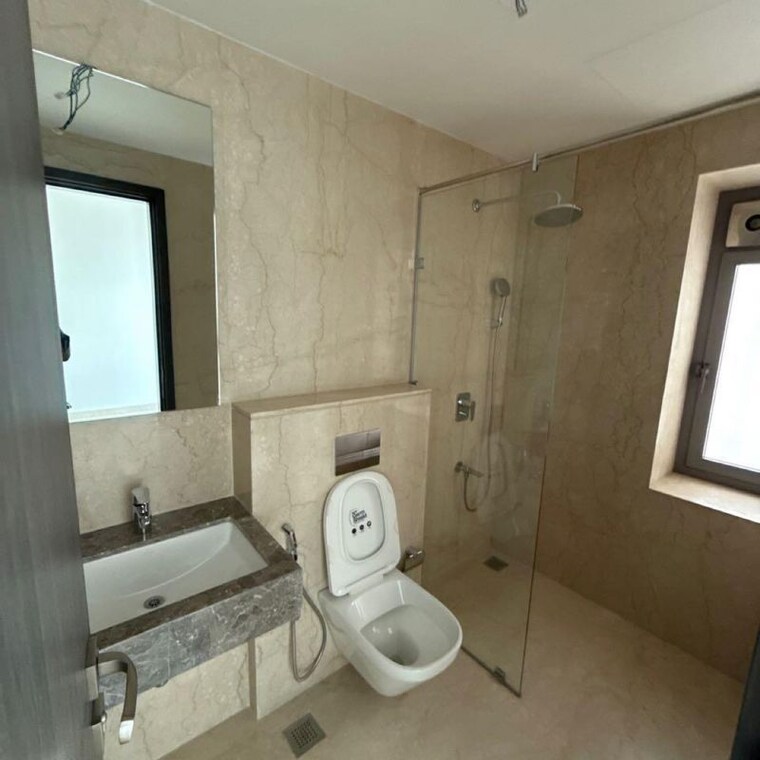 Bathroom, piramal-mahalaxmi 4 Bedroom 1800 Sq.Ft. Apartment In Arthur rd Mumbai 9838799
