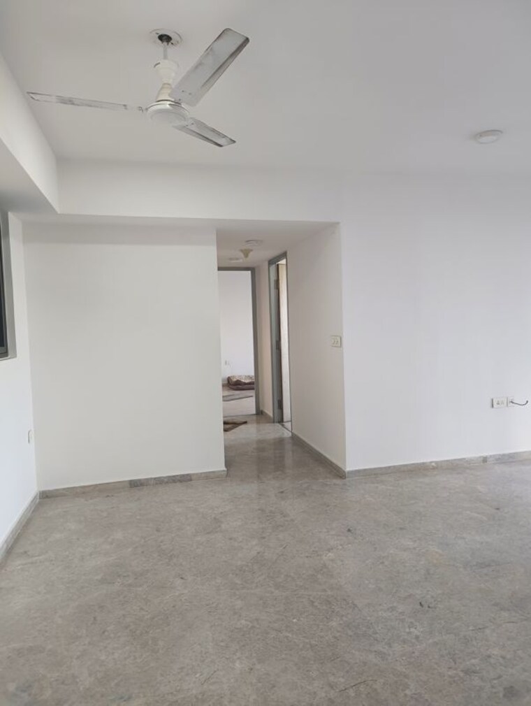 Room, lodha-new-cuffe-parade 1 Bedroom 758 Sq.Ft. Apartment In Wadala Mumbai 9838819