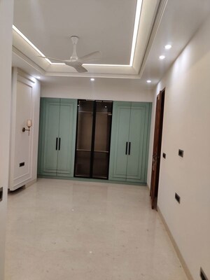 3 BHK Builder Floor For Rent in Chattarpur