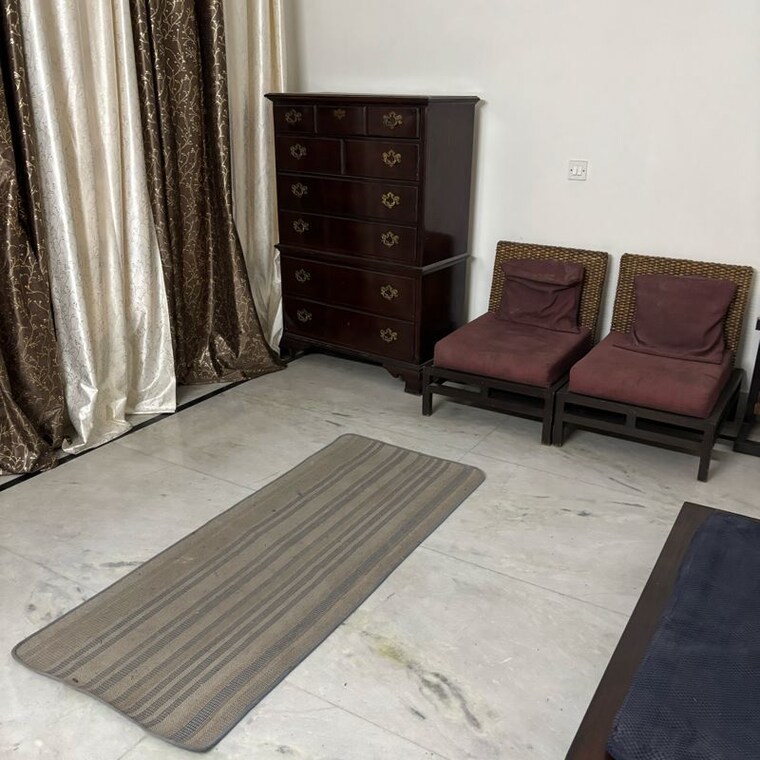 Living Room, amar colony 2 Bedroom 100 Sq.Yd. Builder Floor In Amar Colony Delhi 9838839