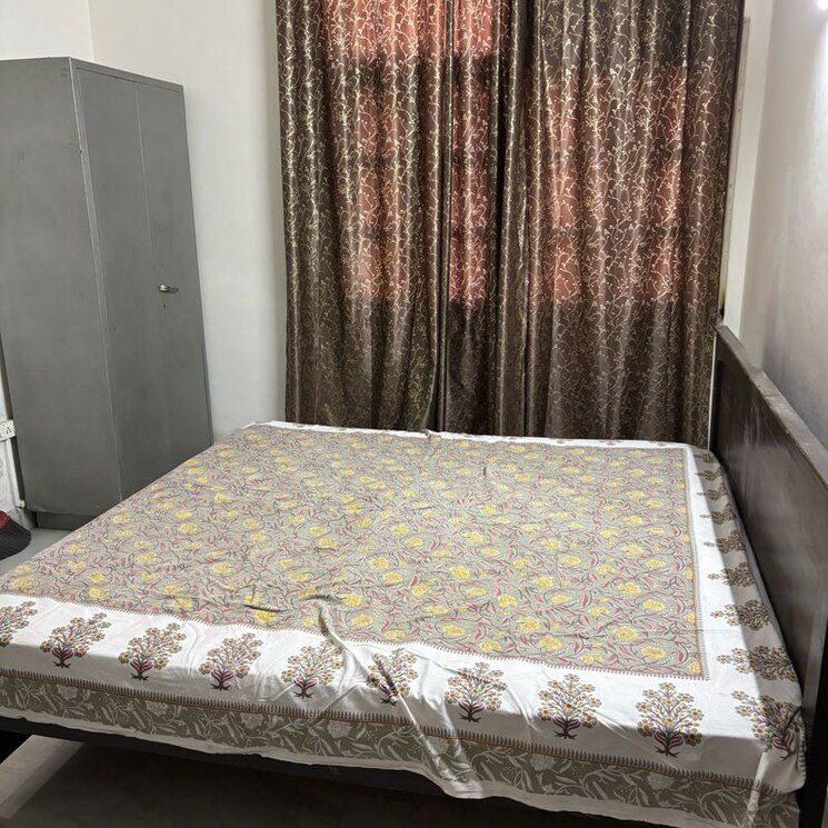 Bedroom, amar colony 2 Bedroom 100 Sq.Yd. Builder Floor In Amar Colony Delhi 9838839