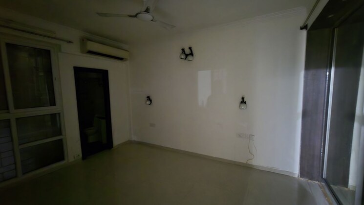 Room, tulip-violet 3 Bedroom 1700 Sq.Ft. Apartment In Sector 69 Gurgaon 9838843