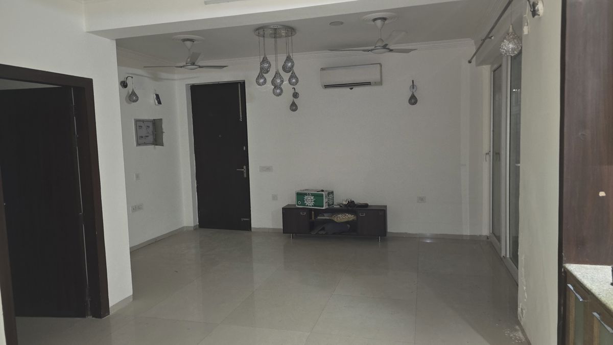 3 BHK 1700 Sq.Ft. Apartment in Tulip Violet