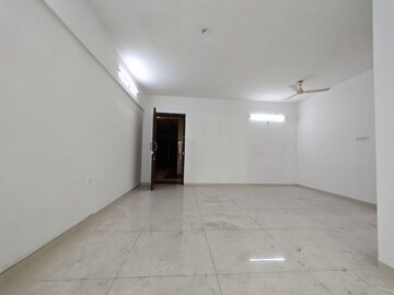 Room in 2 BHK Apartment at Marathon Nexzone, New Panvel – for Sale