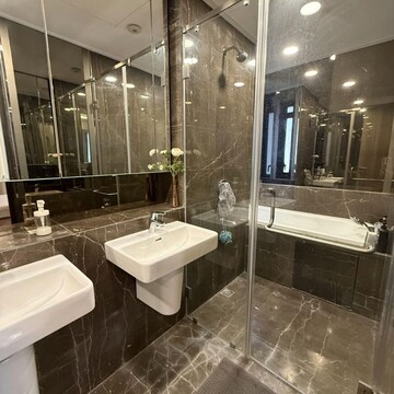 Kitchen in 4 BHK Apartment at Lodha The Park, Century Mills – for Rent