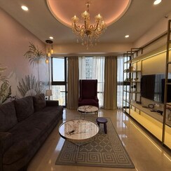 4 BHK + Servant Room Apartment For Rent in Lodha The Park