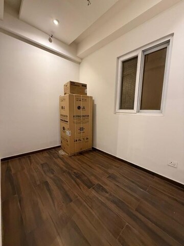 Room in 3 BHK Apartment at Apex Quebec, Siddharth Vihar – for Sale