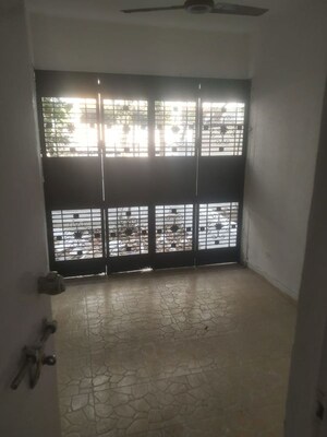 Room in 3 BHK Apartment at Kalpataru Exquisite Sierra, Wakad – for Rent