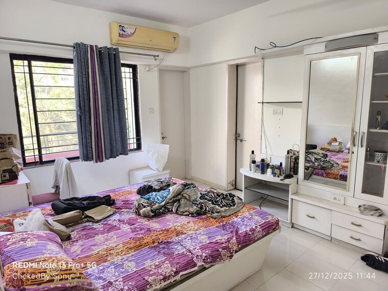 Bedroom, prakriti-society 3 Bedroom 1500 Sq.Ft. Apartment In Baner Pune 9838941