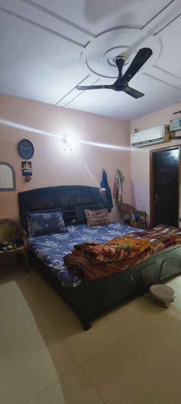 Bedroom in 2 BHK Builder Floor at Indraprastha Colony – for Rent